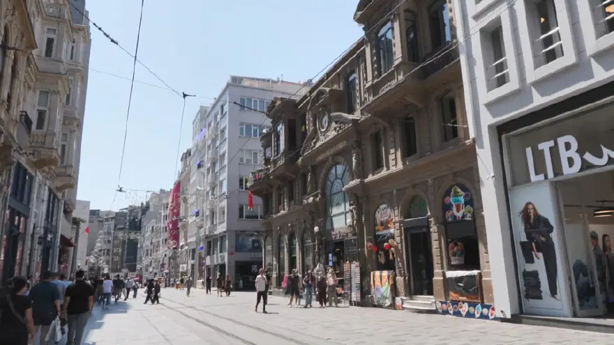 Çiçek Pasajı'nda tartışma yaratan görüntü 2