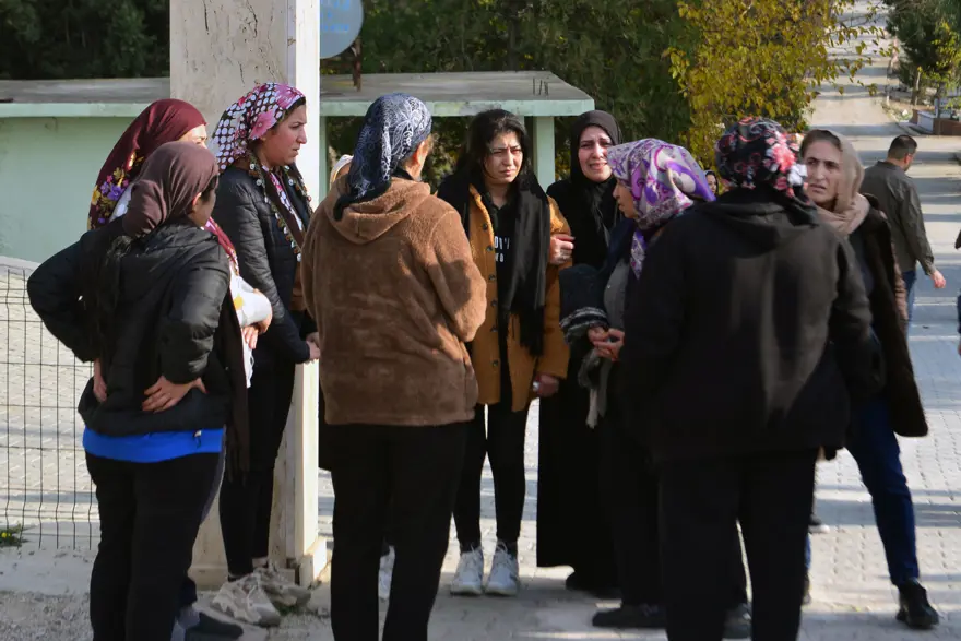 Aile faciasında dehşet veren yastık ayrıntısı. İki çocuğunu öldürüp intihar etti 2