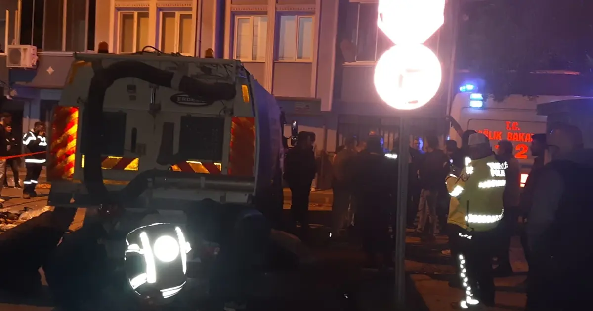 Geri manevra yapan çöp kamyonu can aldı