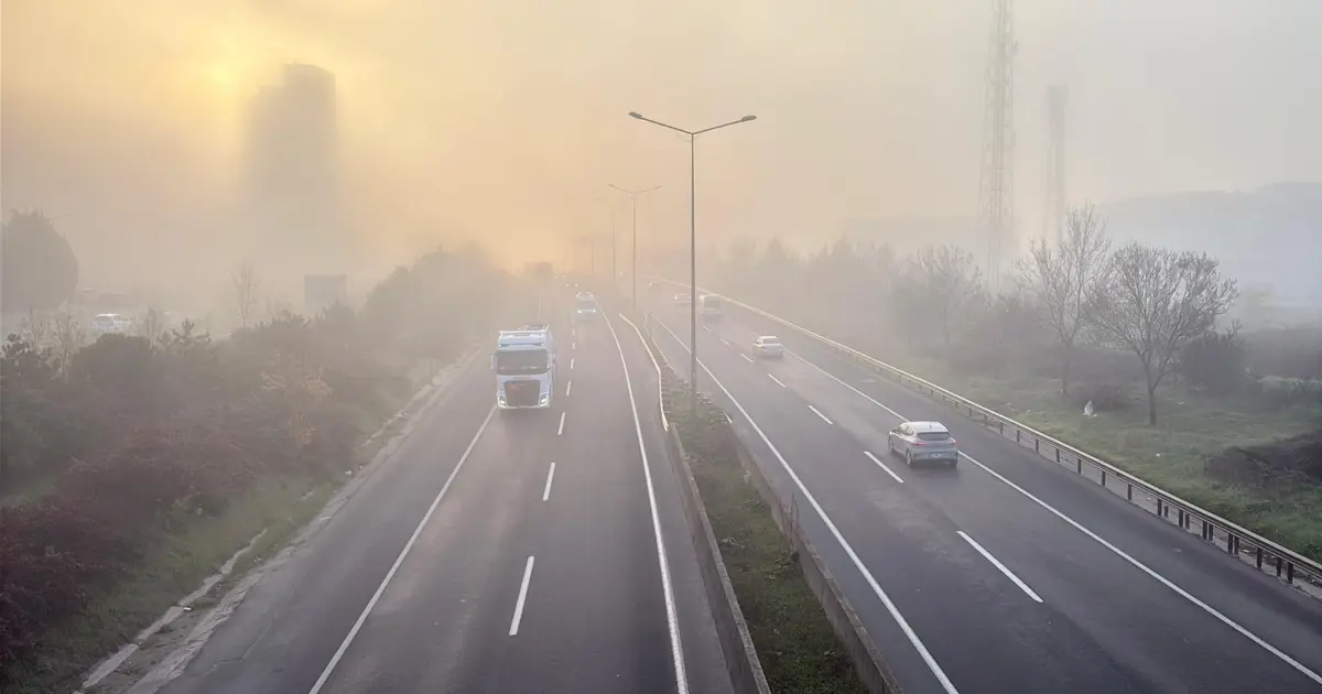 Tekirdağ'da yoğun sis. Çorlu'da eğitim uçuşları iptal edildi