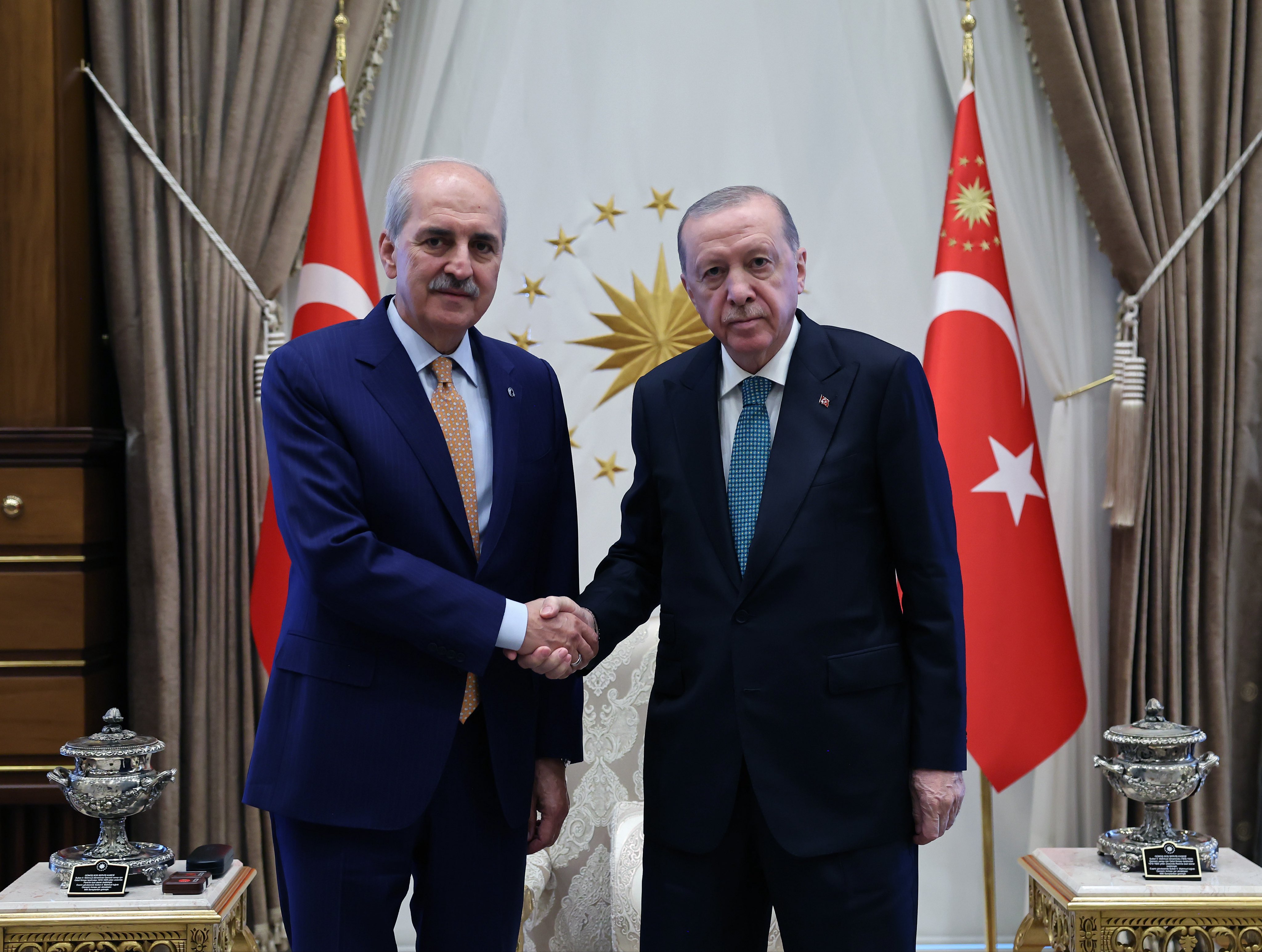Cumhurbaşkanı Erdoğan, TBMM Başkanı Numan Kurtulmuş'u kabul etti
