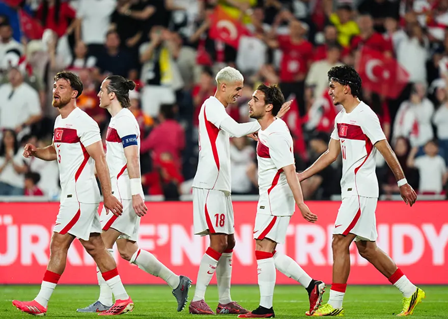 Dünya Kupası başlamadan adım atıldı. Galatasaray'dan milli yıldıza teklif 3