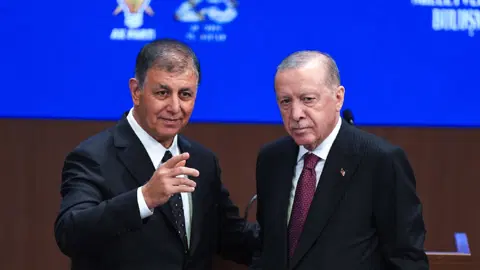 Cemil Tugay AK Parti yönelimını ilk kez anlattı. "Erdoğan bana güven verdi" | Hatay Masası analizi