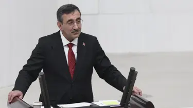  Aziz ulusimiz, TBMM’de bu çeşit görüntüleri hak etmiyor