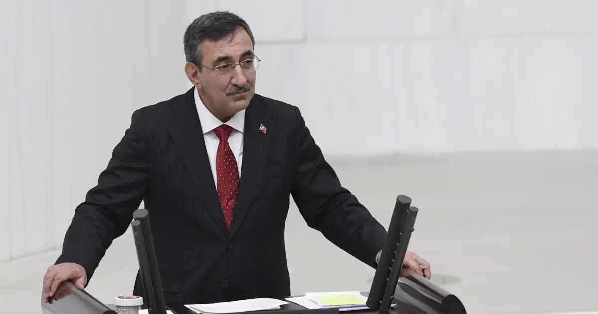 TBMM'de olaylı yemin töreni. Cevdet Yılmaz: Aziz milletimiz, TBMM’de bu tür görüntüleri hak etmiyor