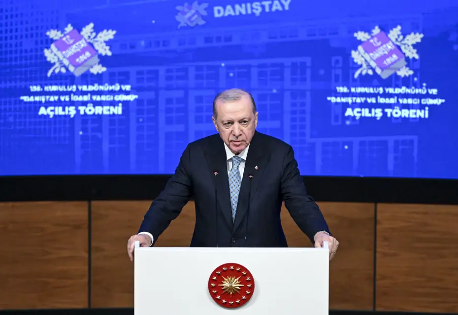 Cumhurbaşkanı Erdoğan'dan yeni anayasa mesajı. 