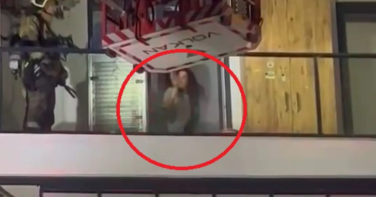 Dairesini yakmak istedi, itfaiye ekiplerine damacanayla saldırdı