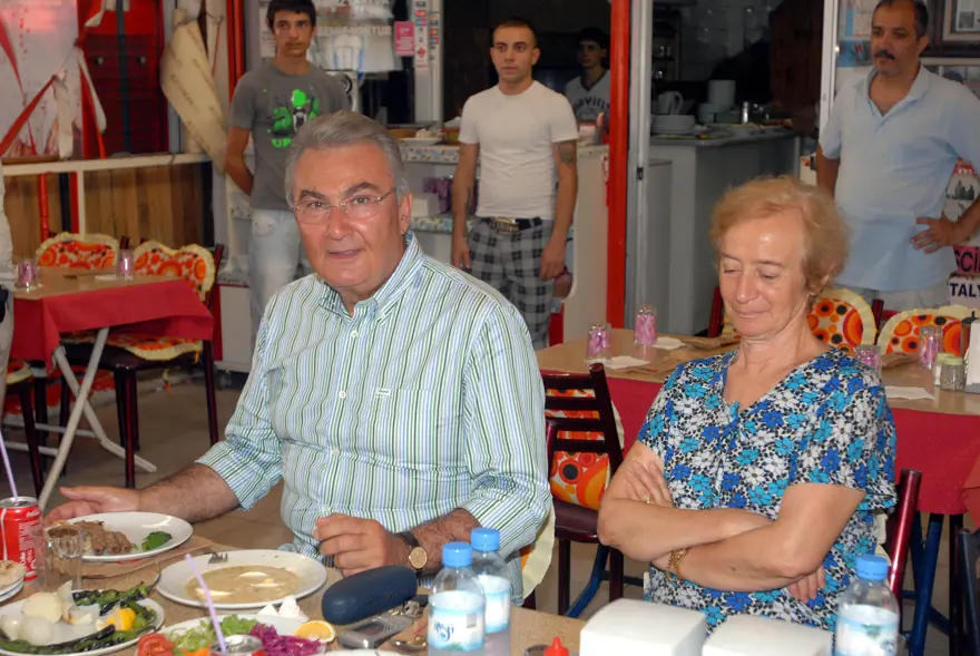 Kılıçdaroğlu ve Özel cenazede yan yana