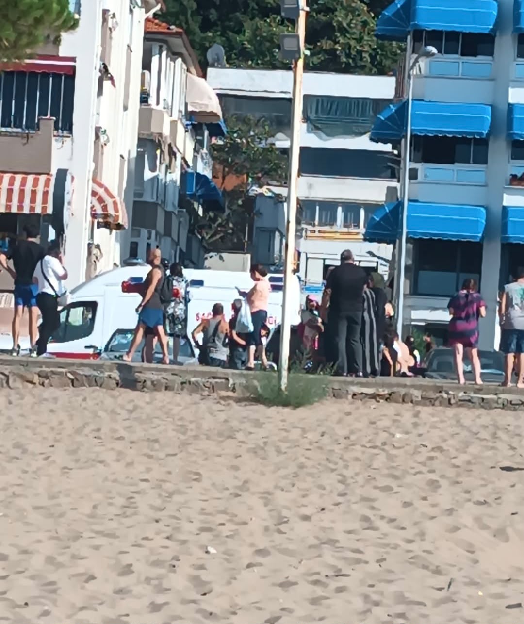 Tatilde acı son. Denizde yüzerken kalp krizi geçirdi