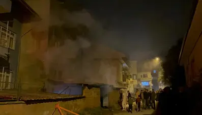 Depodaki yangın malzemeleri kül etti