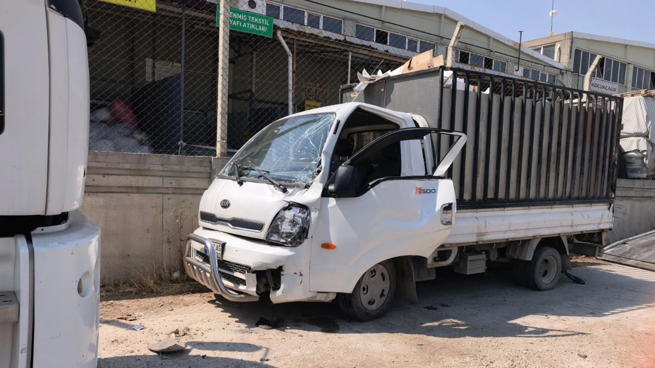 Direksiyonda kalp krizi geçiren sürücü hayatını kaybetti