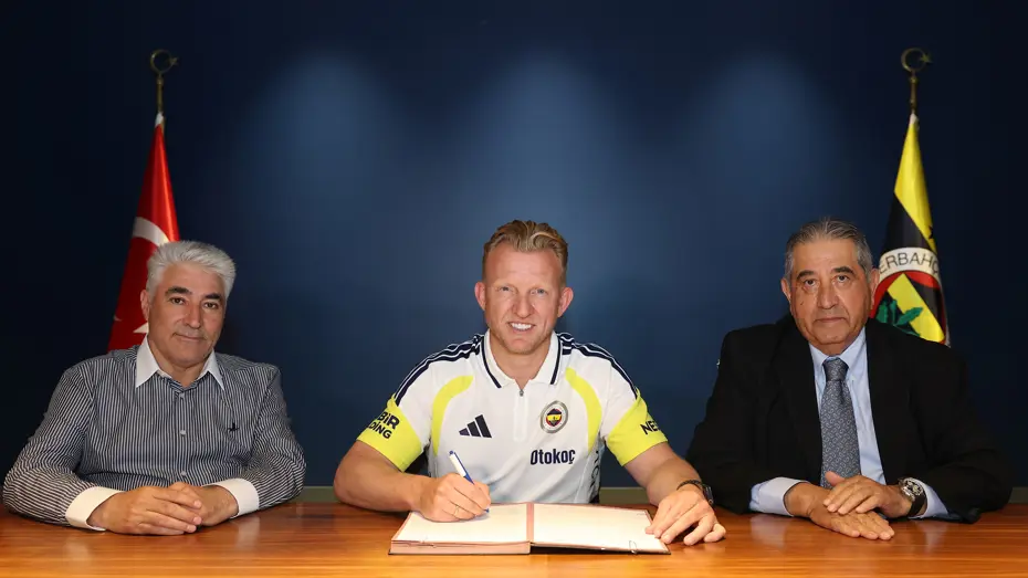 Dirk Kuyt 11 yıl sonra Fenerbahçe'ye döndü
