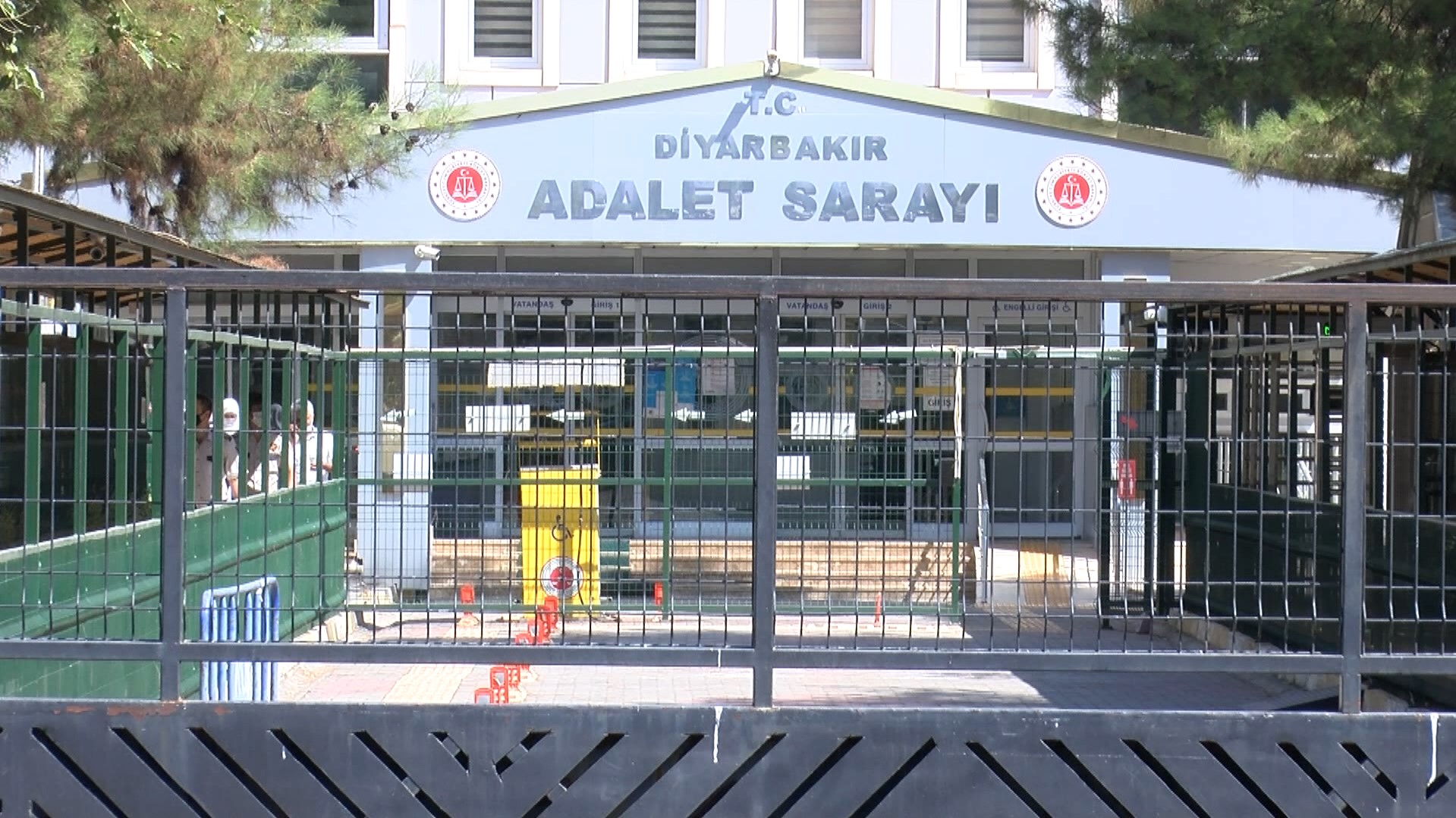 Restorandaki silahlı kavgada 2 kişi öldü, 5 şüpheli tutuklandı