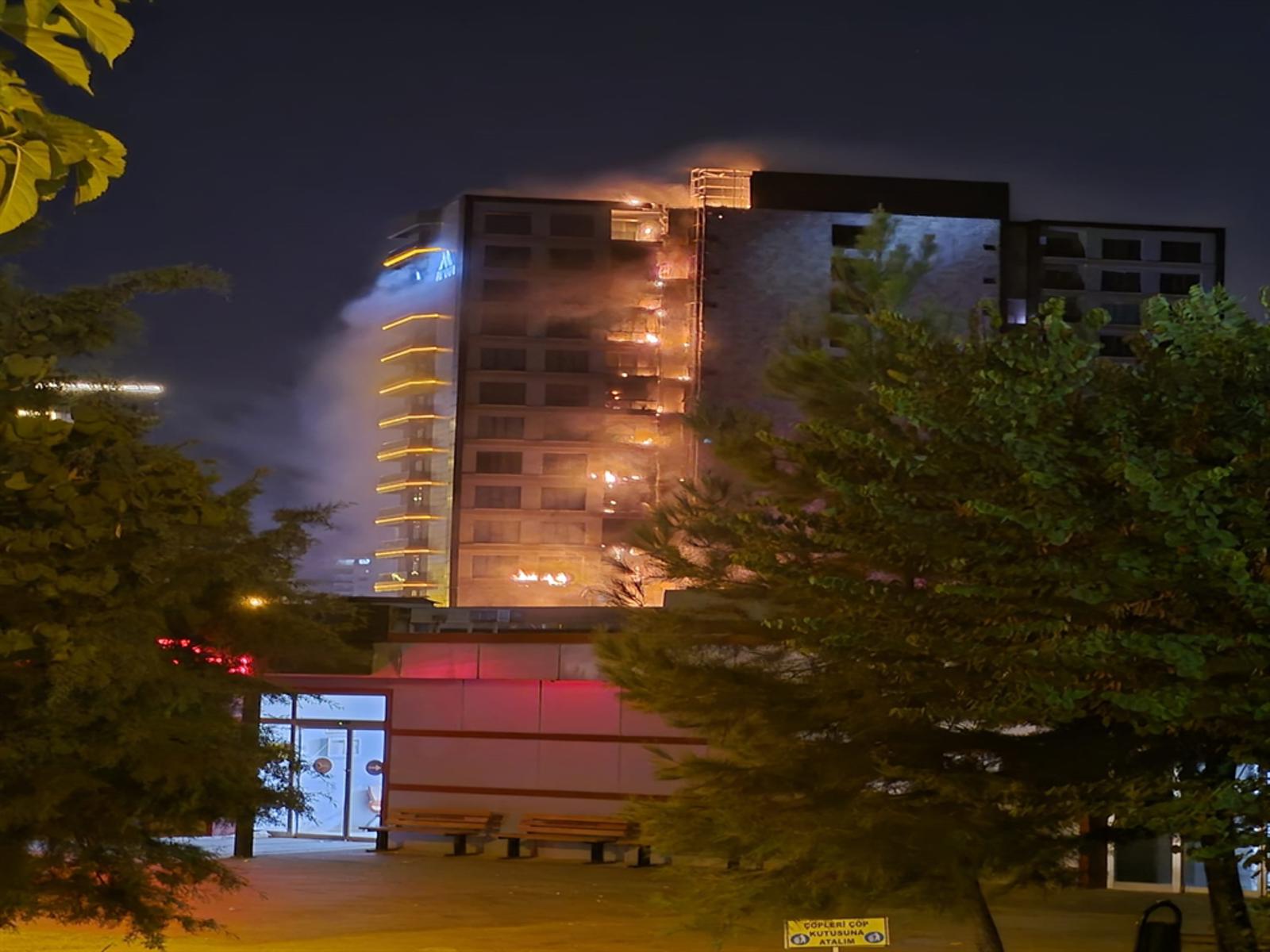 Diyarbakır'daki plaza yangınının nedeni öğrenildi