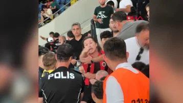 Fenerbahçe forması çıkarttırılan çocuk İçin soruşturma: Başsavcılıktan gözaltı kararı!