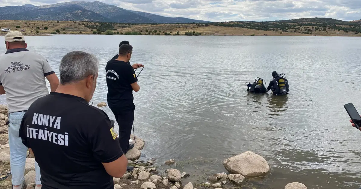 Gölete düşen oltasını almak isterken boğuldu