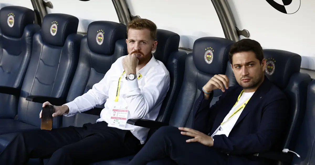 Fenerbahçe'de Devin Özek'ten çarpıcı sözler: "Beni çaycı, emlakçı yapmışlardı"