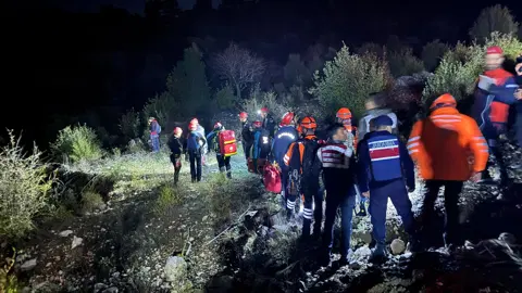 Eğitim için Isparta’ya ekip kanyonda kayboldu: 1 ölü, 13 kayıp
