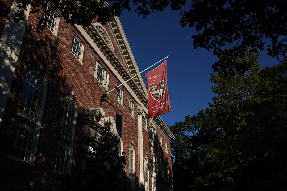 Kıbrıslı Türk profesör Harvard'da dekan oldu