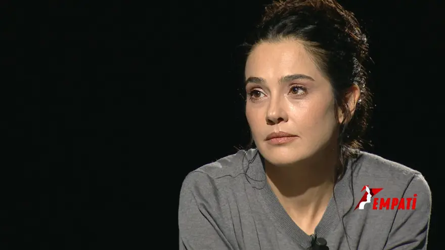 Funda Eryiğit eşi Berkun Oya ile tanışma hikayesini anlattı 3