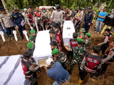 Endonezya&#x27;da şiddetli yağışlar. Afetlerde can kaybı 1000’i aştı