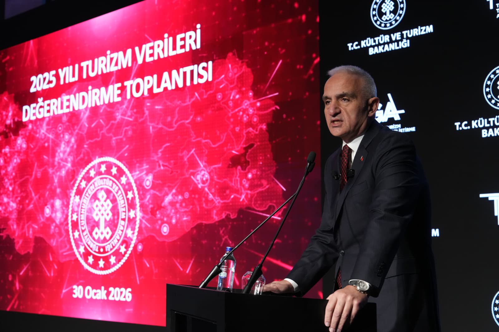 Turizm gelirlerinde güçlü yükseliş