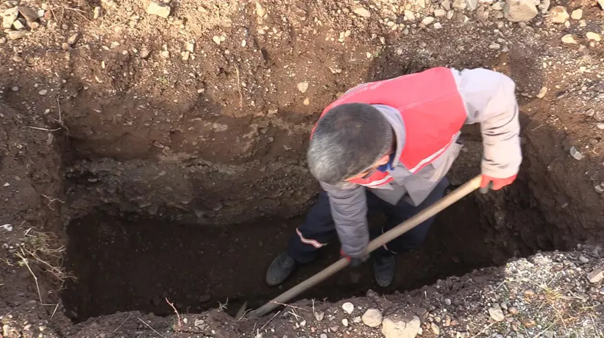 Kara kış öncesi 500 adet mezar kazıldı 1