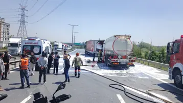 İstanbul'da trafiği durduran kaza: TEM'de Mahmutbey yönü kapandı