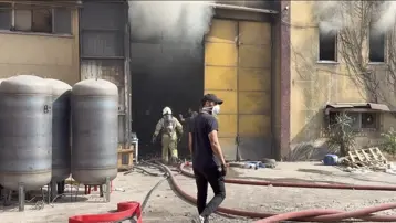 Esenyurt'ta fabrika yangını. 1 işçi hastanelik oldu
