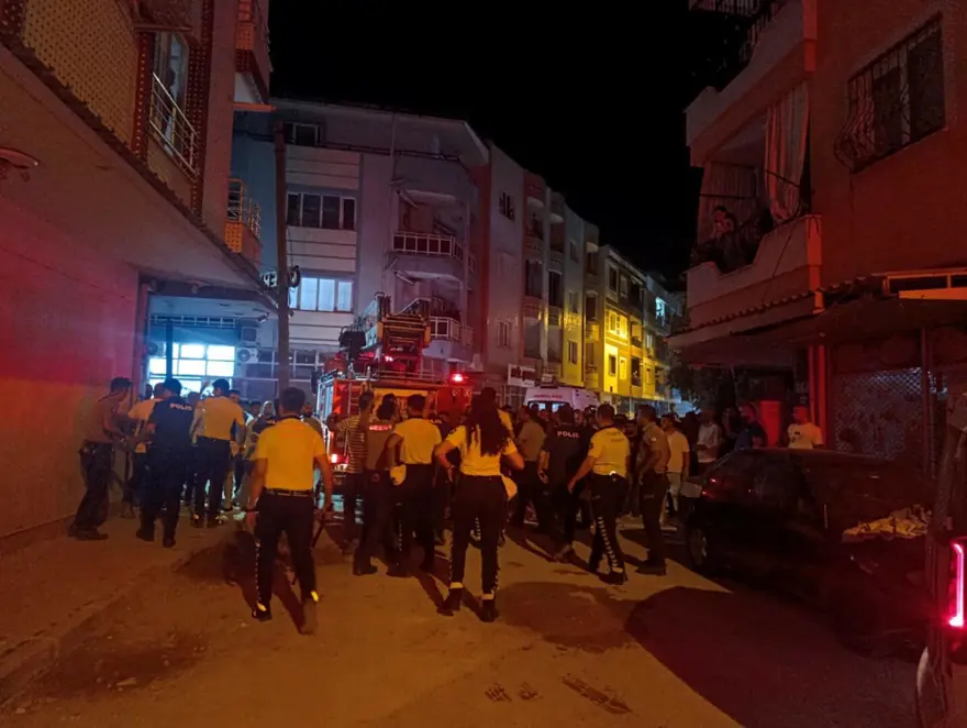 İTFAİYE BALKONDAN ALARAK KURTARDI 1