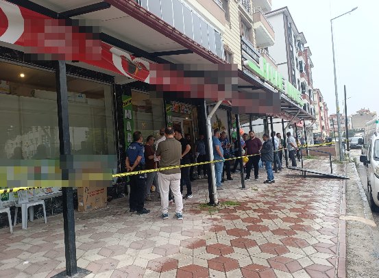 Eşini çalıştığı markette tabancayla öldürdü, intihar etti