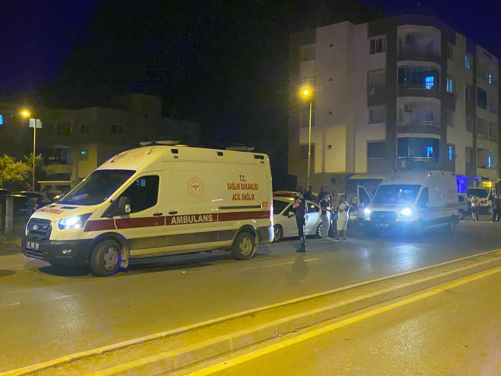 Adana'da eski eşi ve oğlu ağır yaralandı, şüpheli intihar etti