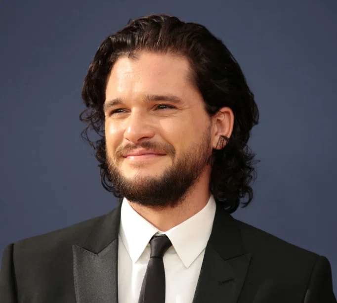 Jon Snow, Hogwarts’a geliyorKit Harington Harry Potter dizisi kadrosunda yer aldı.