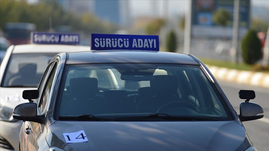 KDK devreye girdi. Güneşe çıkamayan sürücü adayı direksiyon sınavına akşam girecek