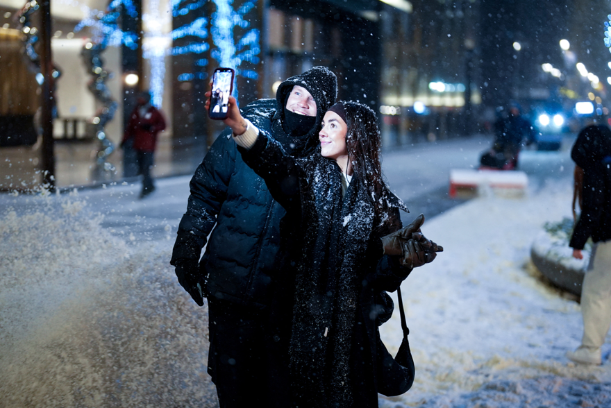 New York üç yılın en yoğun kar yağışıyla beyaza büründü 6