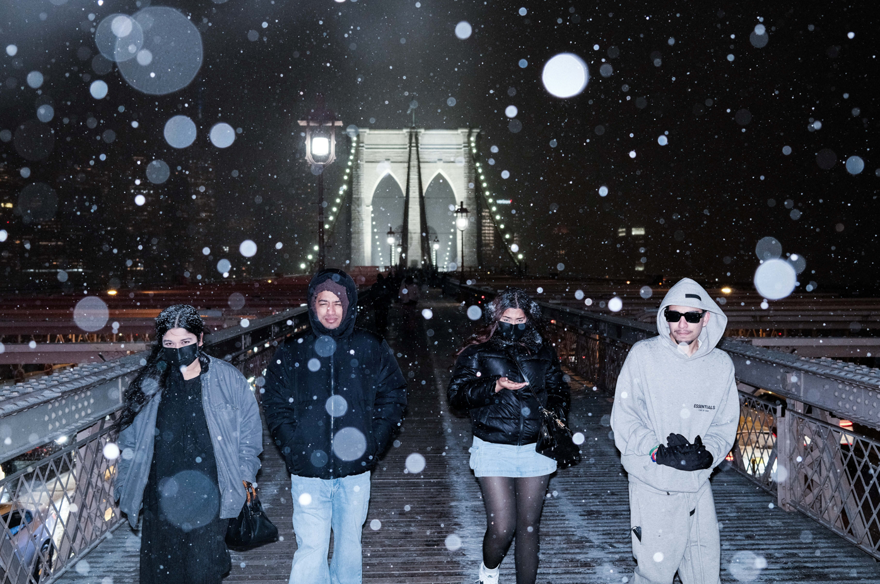 New York üç yılın en yoğun kar yağışıyla beyaza büründü 1