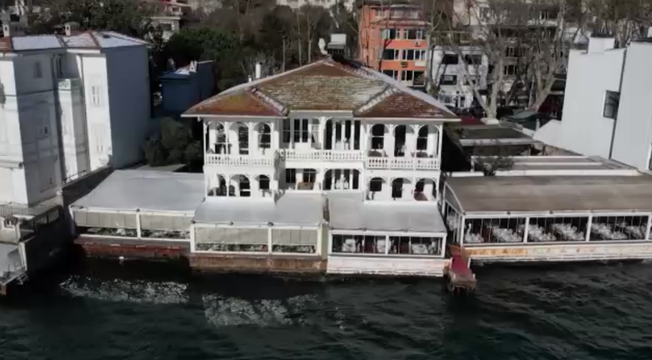 Tarihi yalı rekor fiyata satılıyor. İki asırlık Burhanettin Sezerar Yalısı yeniden satışa çıktı