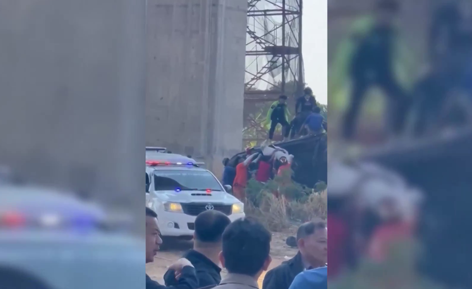 Tayland'da vinç trenin üzerine düştü: 22 kişi öldü, 30'dan fazla yaralı var