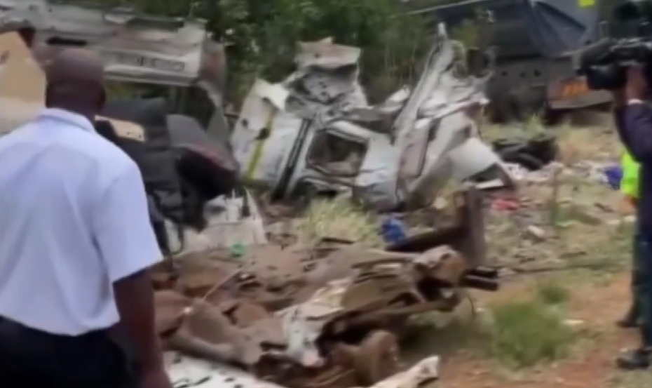 Güney Afrika'da okul servisi kamyonla çarpıştı: 14 öğrenci öldü