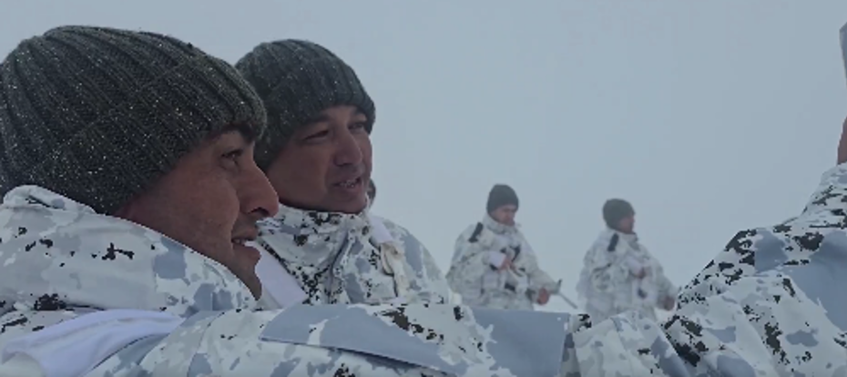 Gülşen Teyze ve arkadaşlarının ördüğü bereler mehmetçiğe ulaştı