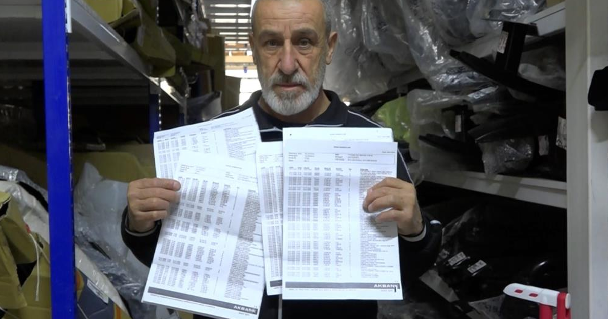 Kızının komşusuna telefon bankacılığı bilgilerini verdi, hayatı karardı