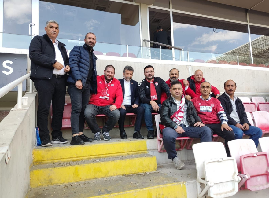 EN BÜYÜK SEVDASI TAKIMI 2