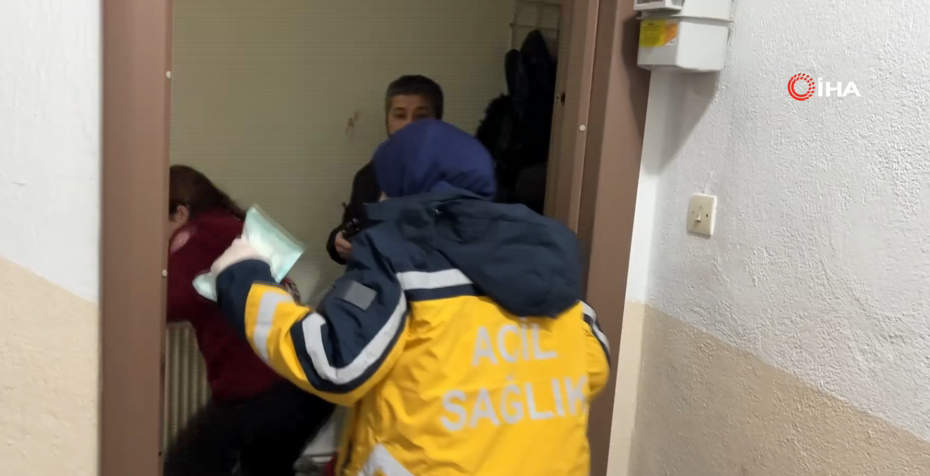 Aksaray’da bir evde üç kişi silahla vurulmuş halde bulundu