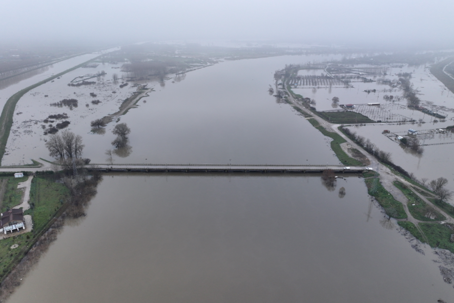 Meriç'te sel riski arttı. Batı Trakya’da kırmızı alarm ilan edildi