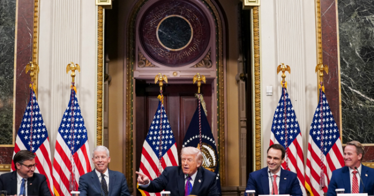 İran savaşı: Trump'a tam yetki