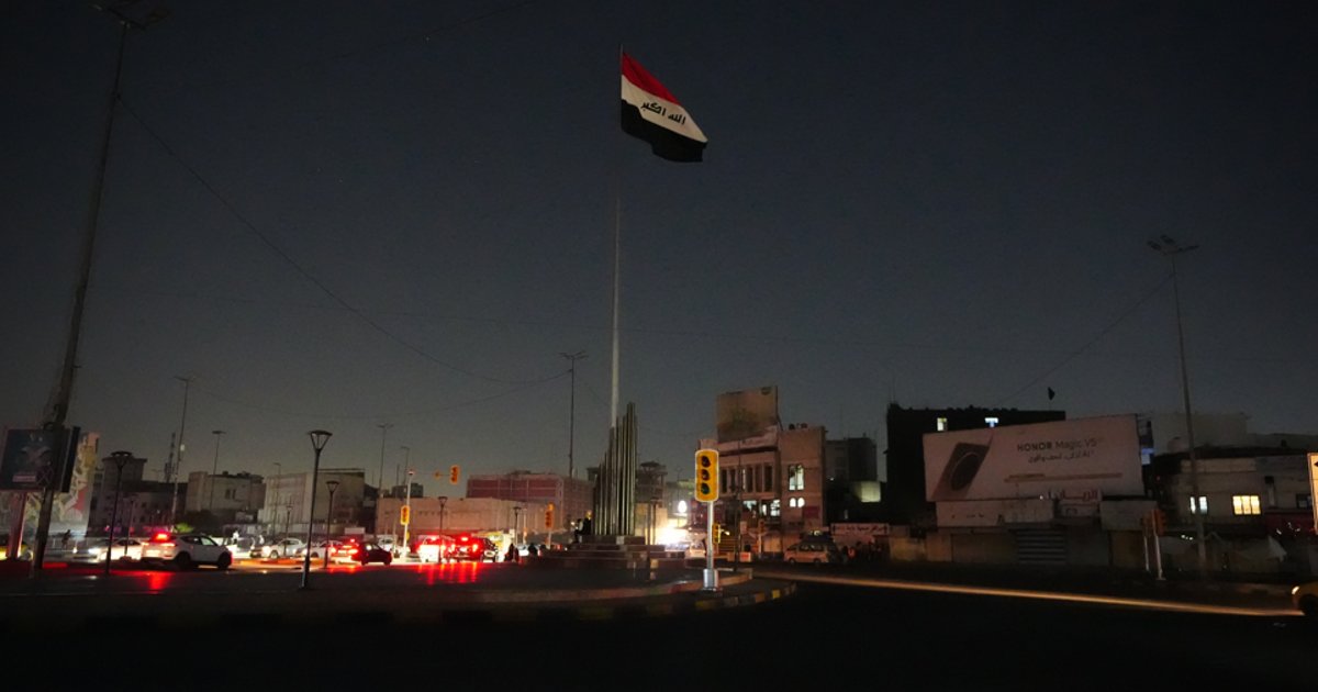 Irak'ın başkenti Bağdat'ta patlama sesleri duyuldu