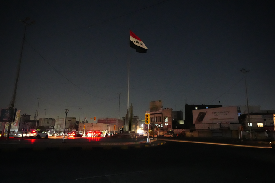 Irak'ın başkenti Bağdat'ta patlama sesleri duyuldu