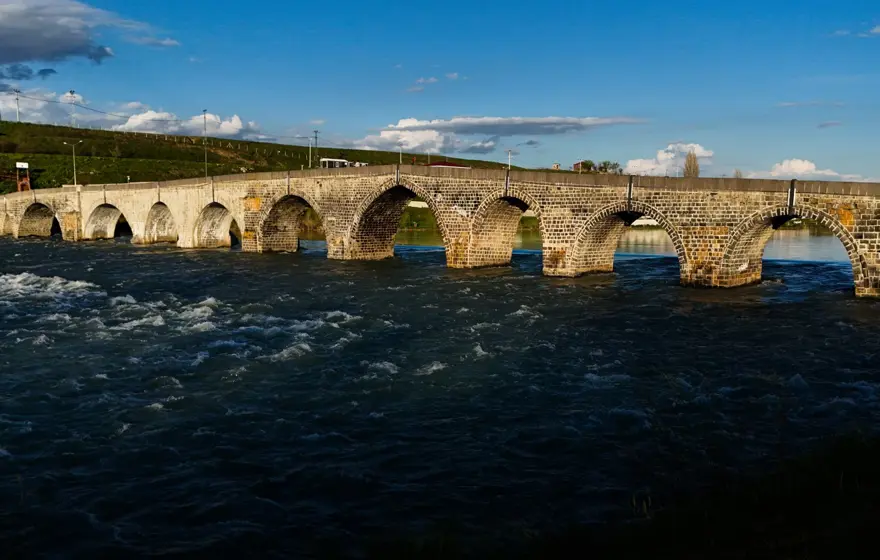 MURAT KÖPRÜSÜ EFSANESİ 2