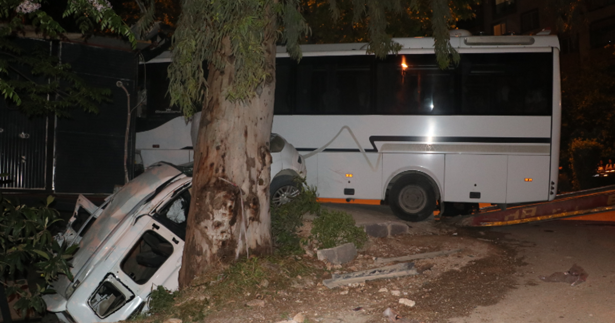 Karşı şeride geçip aracı biçti