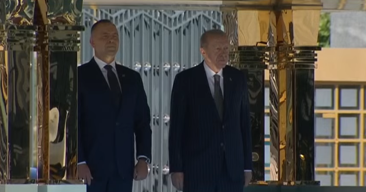 Polonya Cumhurbaşkanı Nawrocki Ankara'da. Cumhurbaşkanı Erdoğan resmi törenle karşıladı